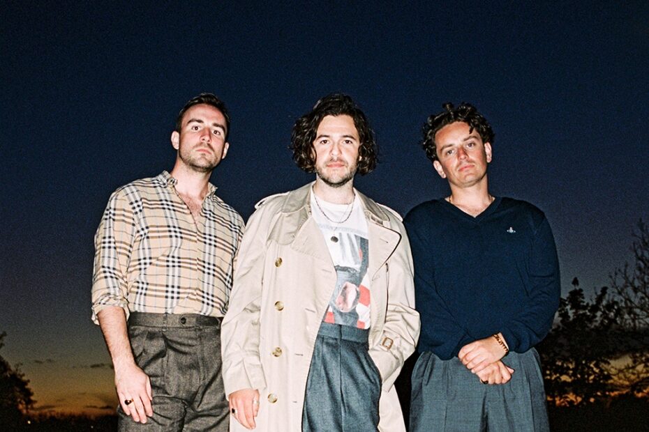 Amber Run (credit Jordan Curtis Hughes)